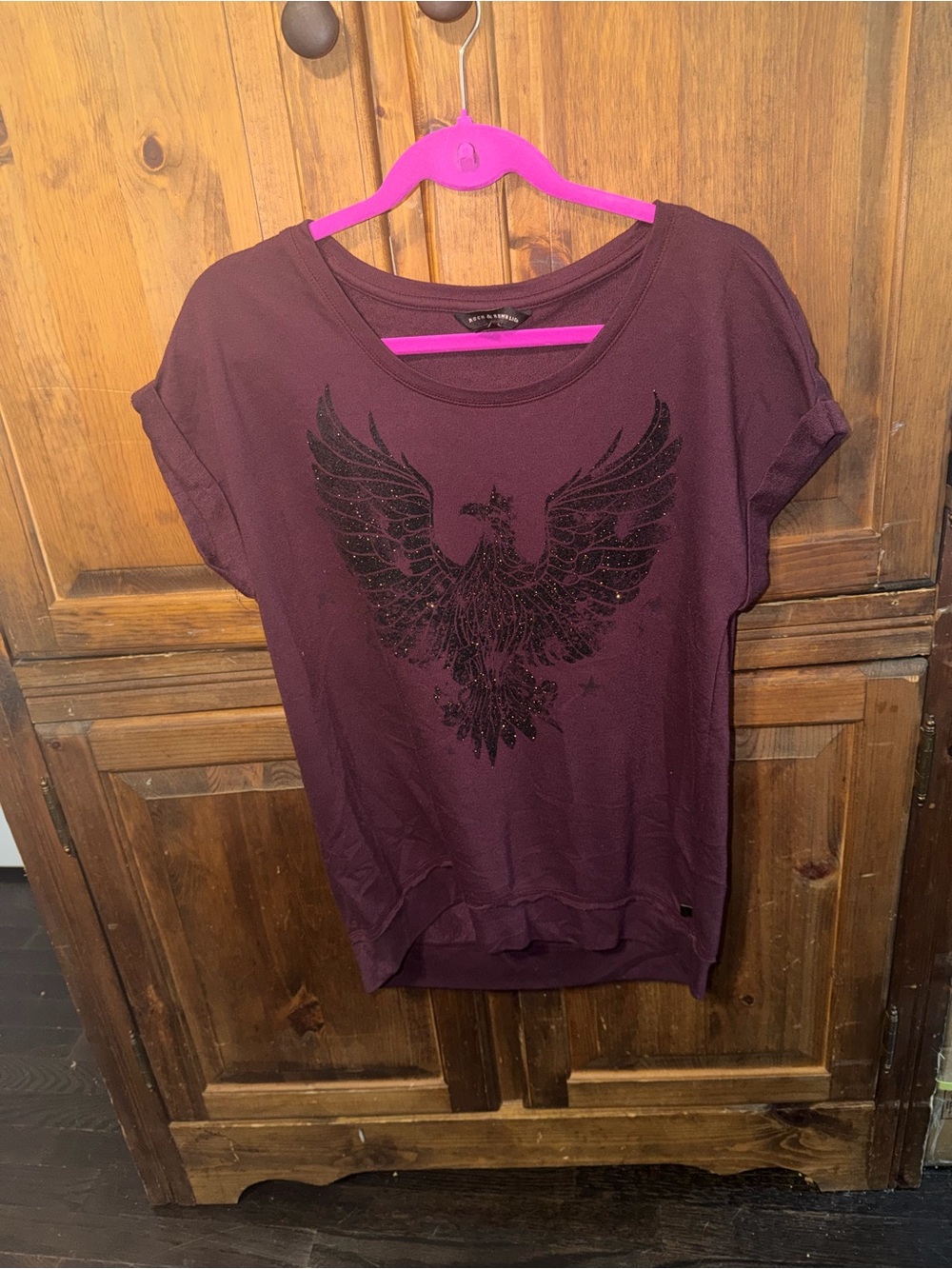 Rock & Republic Deep Plum Graphic Short-Sleeve Top